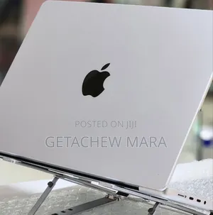 New Laptop Apple MacBook Pro M1 16GB Intel Core I9 SSD 512GB