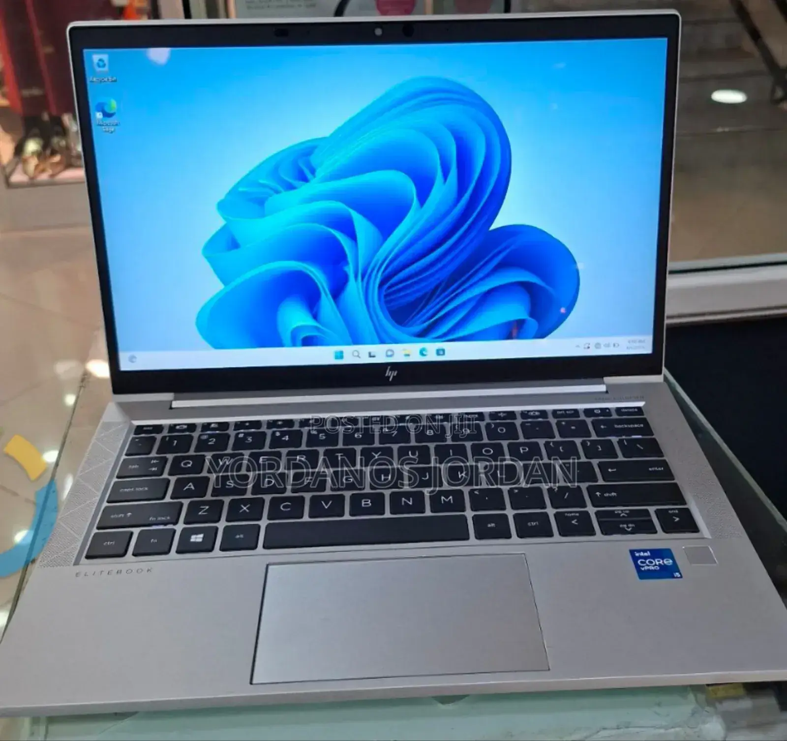 New Laptop HP EliteBook 830 G8 8GB Intel Core I5 SSD 512GB