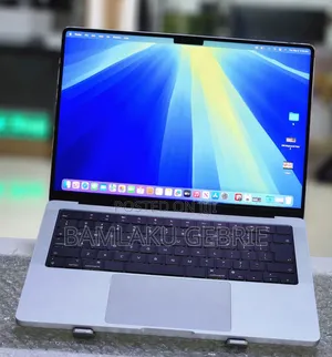 New Laptop Apple MacBook Pro M1 16GB Apple M1 Pro SSD 512GB