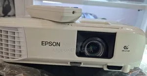 Brand New Epson Projector
With Bag
Model Name: Cb -X49