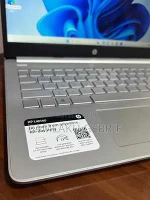 New Laptop HP Stream Notebook 8GB Intel Core I3 SSD 256GB