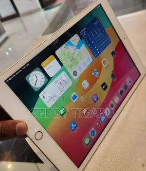 New Apple iPad 10.2 (2021) 128 GB Silver