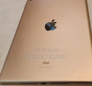 New Apple iPad 10.2 (2021) 128 GB Silver