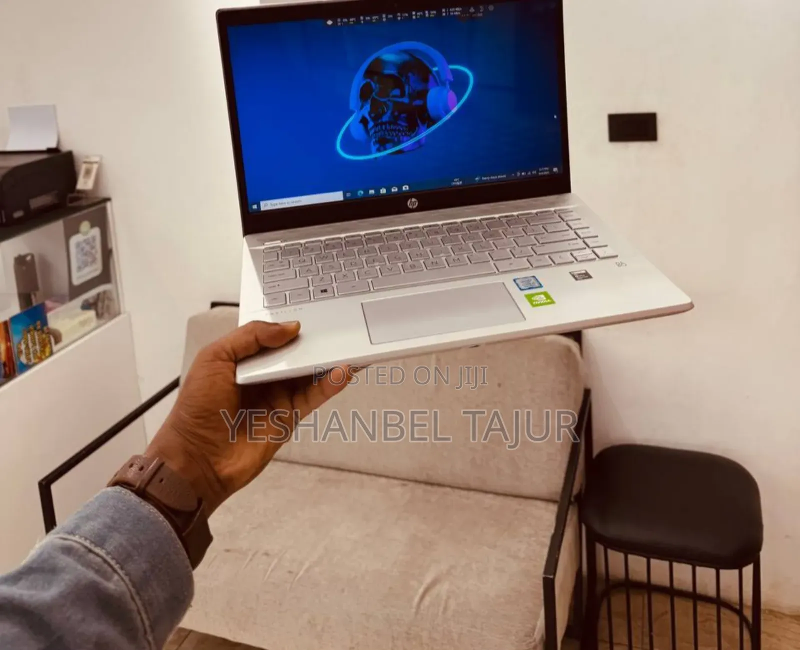 New Laptop HP Pavilion 15 8GB Intel Core I5 SSD 256GB