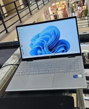 New Laptop HP Pavilion X360 15t 16GB Intel Core I5 SSD 512GB