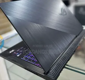 New Laptop Asus ROG Strix G17 32GB Intel Core I7 SSD 1T