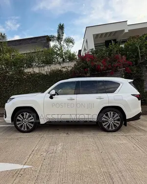 New Lexus LX 2025 White