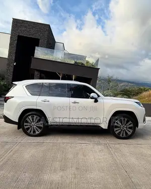 New Lexus LX 2025 White