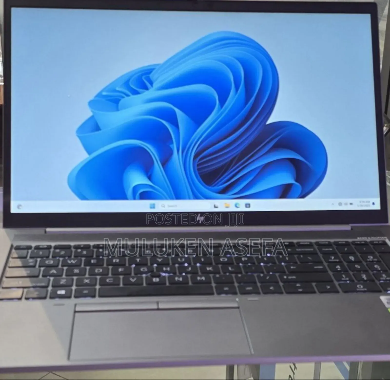 New Laptop HP ZBook Firefly 15 G7 32GB Intel Core I7 SSD 1T