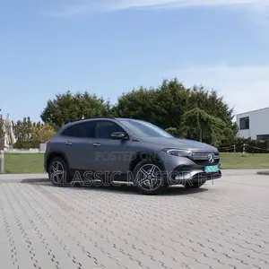 Photo - New Mercedes-Benz EQC EQC400 4MATIC 2023 Gray