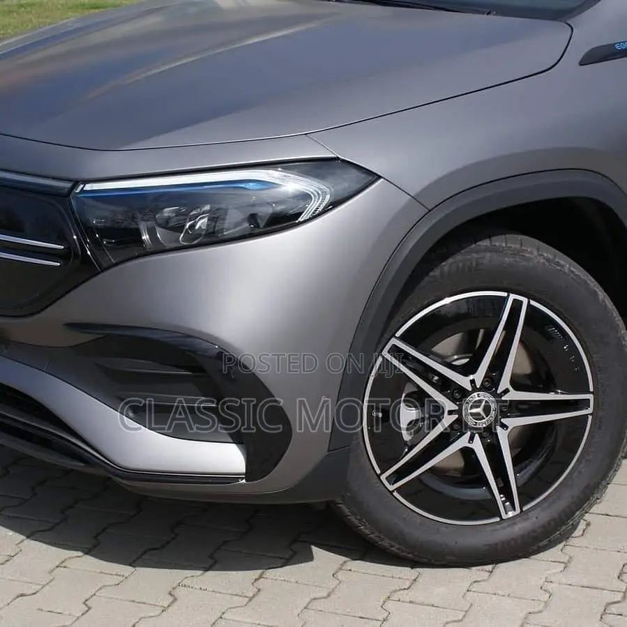 New Mercedes-Benz EQC EQC400 4MATIC 2023 Gray