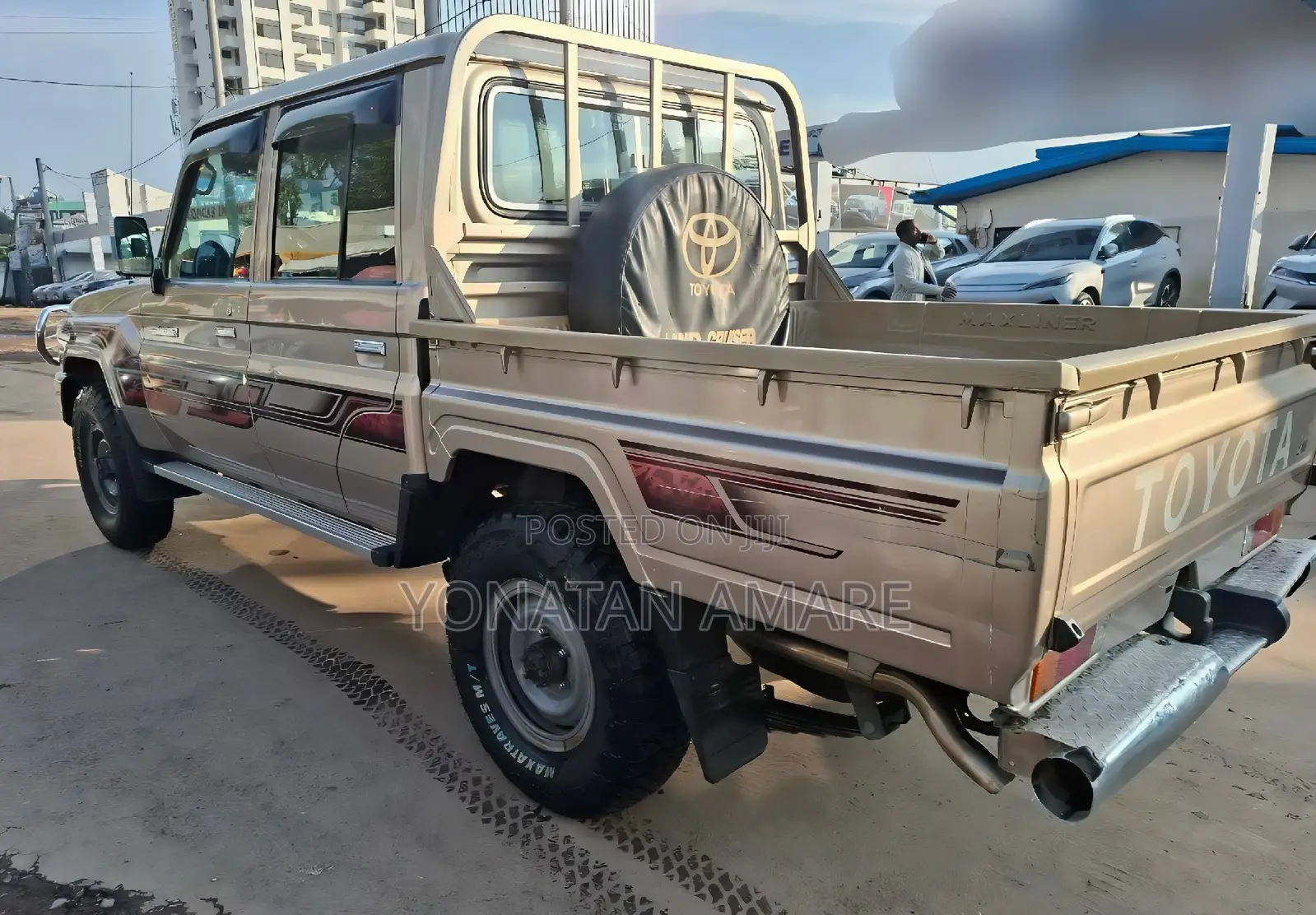 Toyota Land Cruiser 2017 Gold