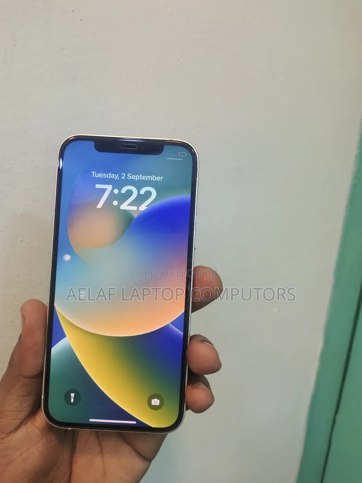 New Apple iPhone 12 64 GB White