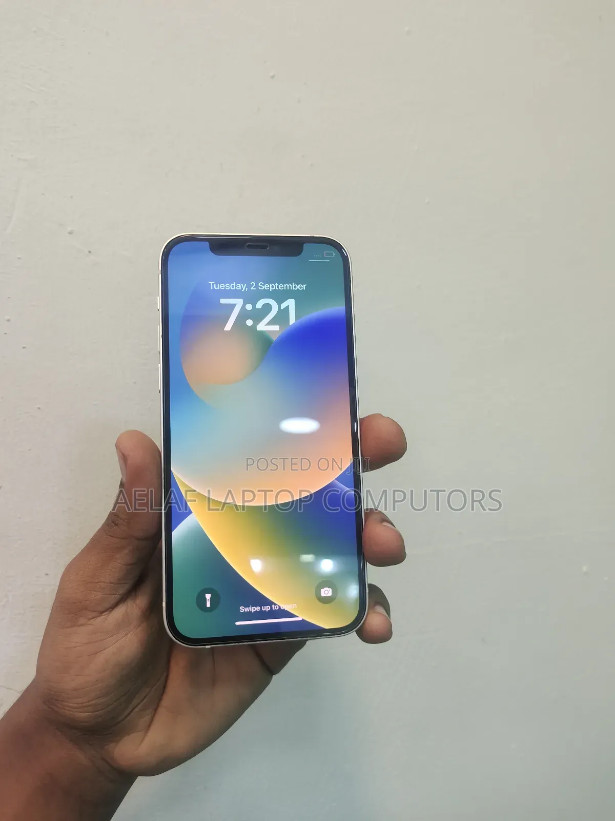 New Apple iPhone 12 64 GB White