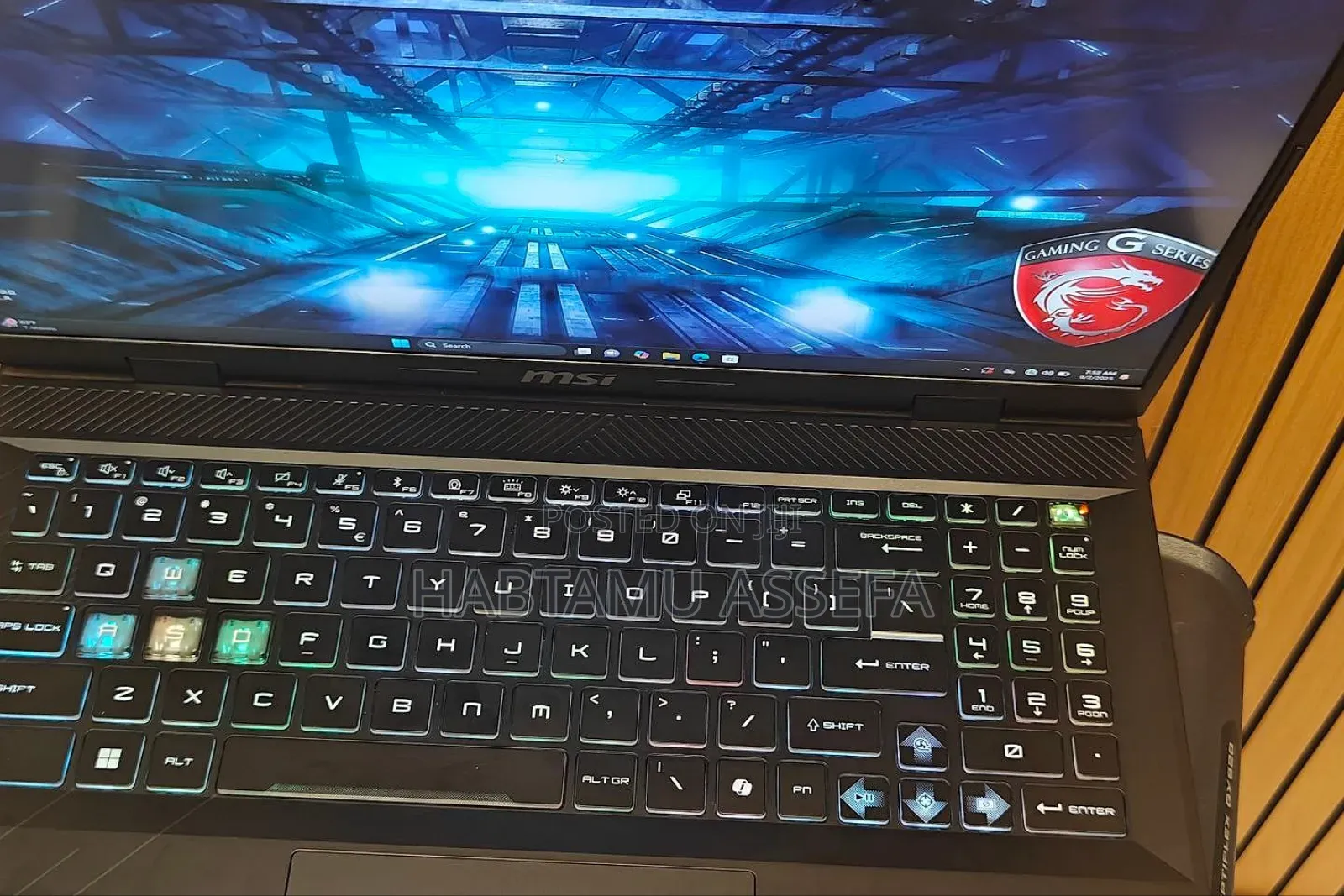 New Laptop MSI Crosshair 15 B12U 16GB Intel Core I7 SSD 1T