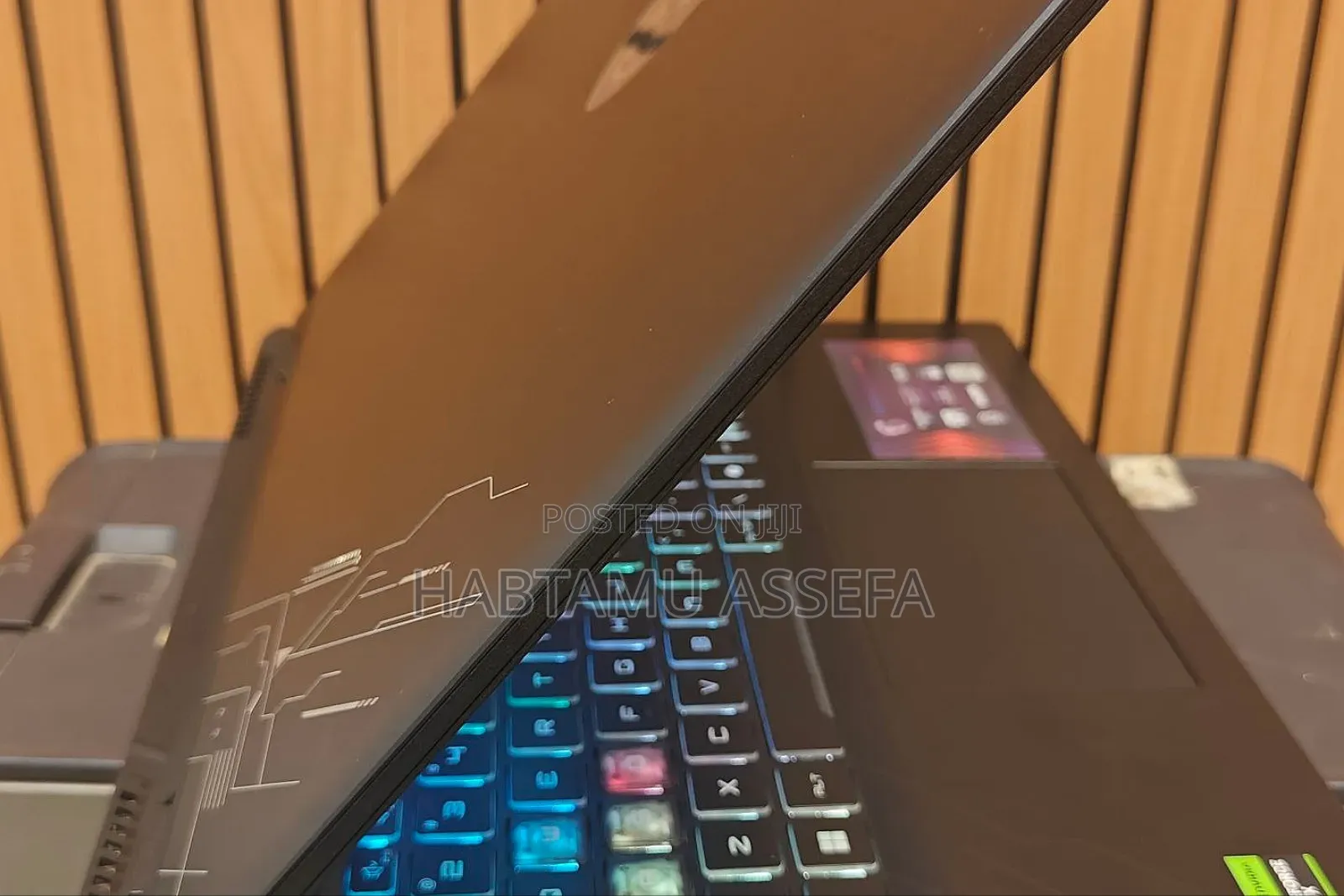 New Laptop MSI Crosshair 15 B12U 16GB Intel Core I7 SSD 1T