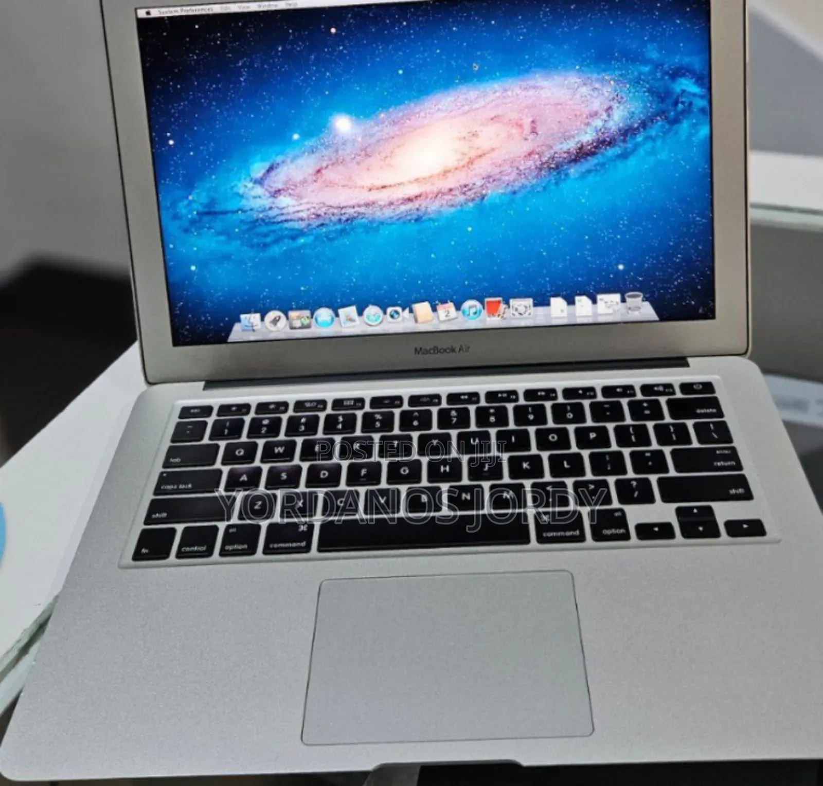 New Laptop Apple MacBook Air 2011 4GB Intel Core i5 SSD 128GB