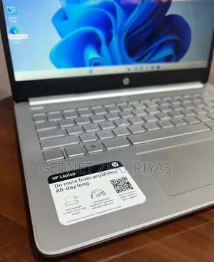 New Laptop HP Stream Notebook 8GB Intel Core I3 SSD 256GB