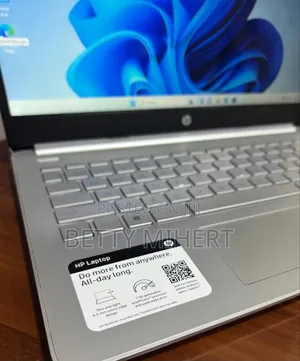 New Laptop HP Stream Notebook 8GB Intel Core I3 SSD 256GB