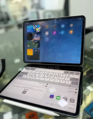 Photo - New Apple iPad Pro 11 (2022) 256 GB