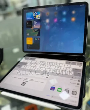 New Apple iPad (2022) 128 GB Silver