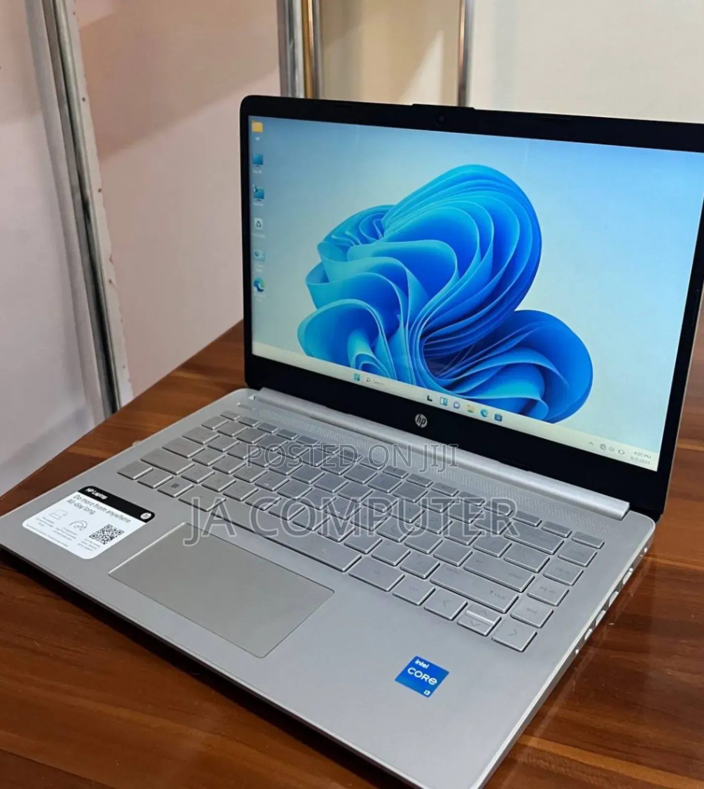 New Laptop HP Stream Notebook 8GB Intel Core I3 SSD 256GB