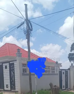 Furnished 2bdrm House in Yeka for sale