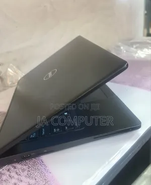 New Laptop Dell Latitude 5310 8GB Intel Core I5 HDD 500GB