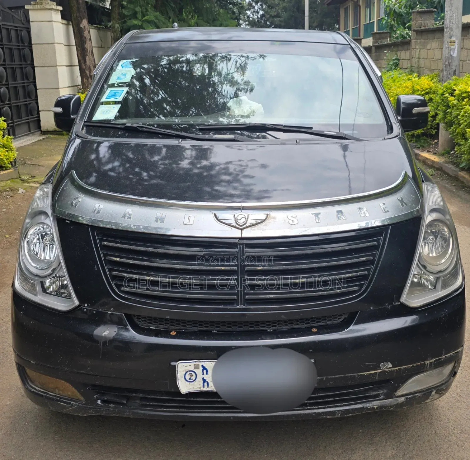 Hyundai Starex 2012 Black