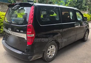 Hyundai Starex 2012 Black