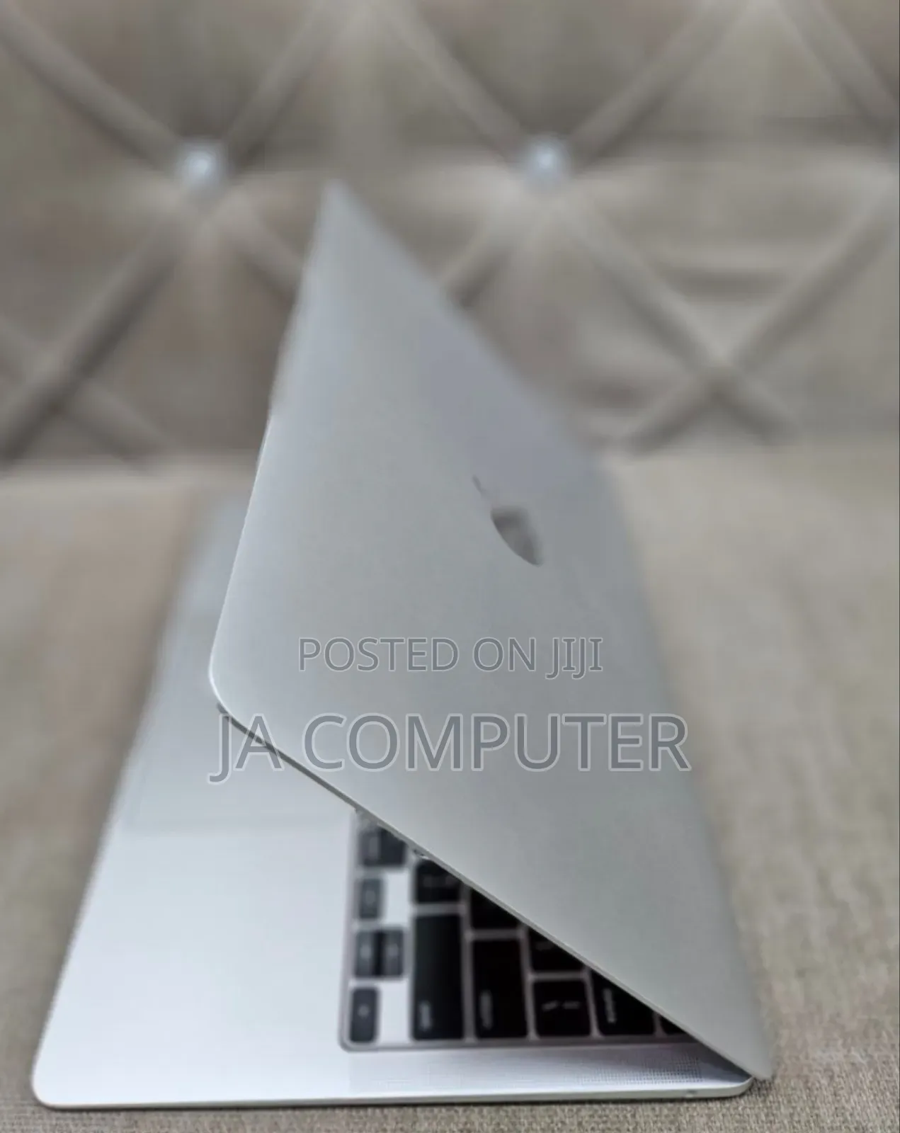 New Laptop Apple MacBook Air 2020 8GB Intel Core I5 SSD 512GB