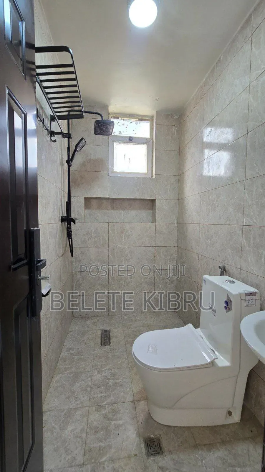 Furnished 3bdrm Condo in 40/60 ኮንዶሚንየም, Bole for sale