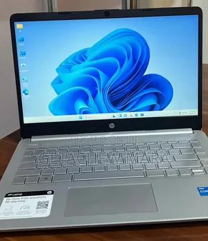 New Laptop HP Stream Notebook 8GB Intel SSD 256GB