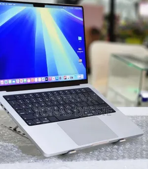 New Laptop Apple MacBook Pro M1 16GB SSD 512GB