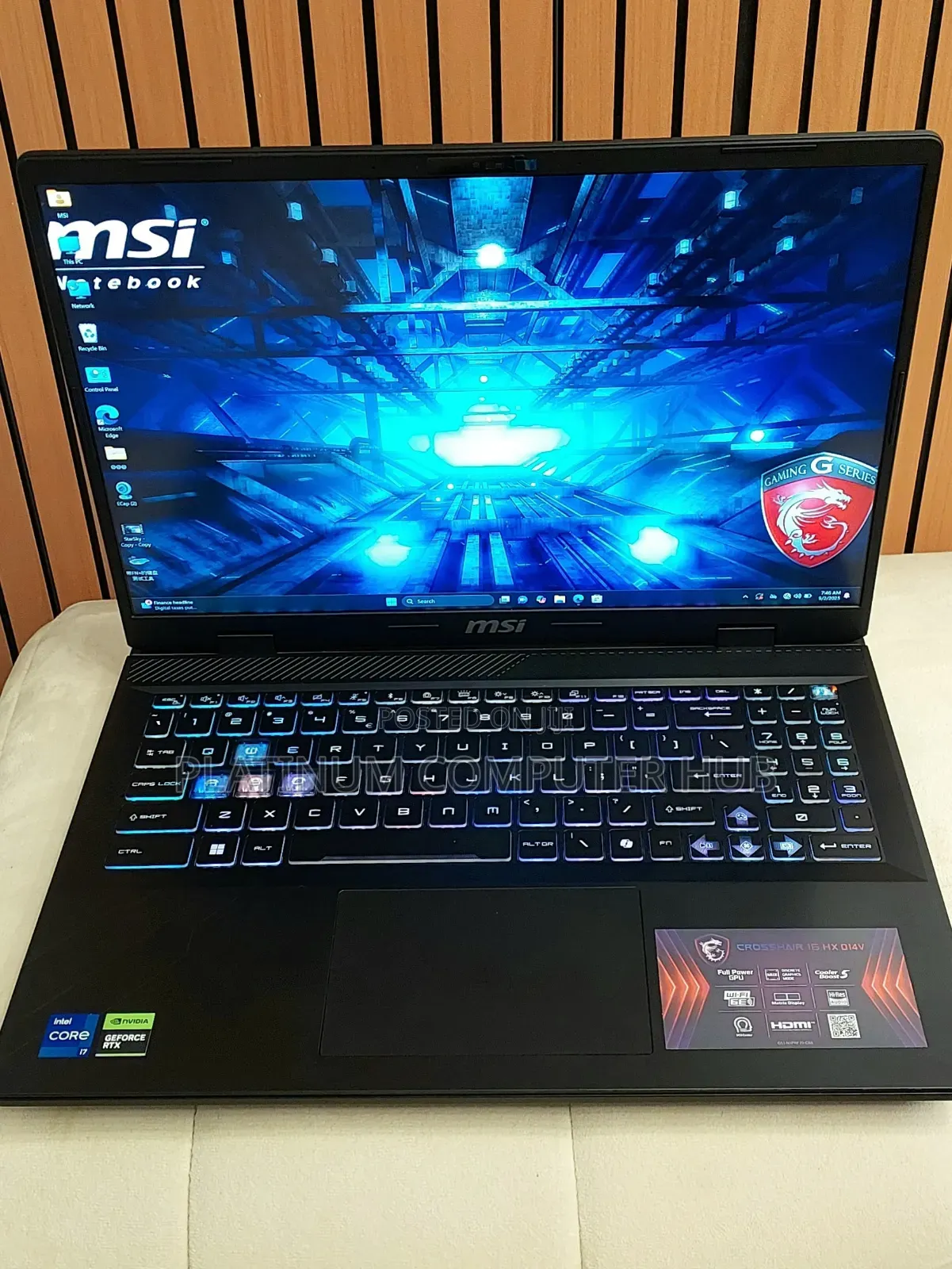 New Laptop MSI Crosshair 17 B12U 16GB Intel Core I7 SSD 1T