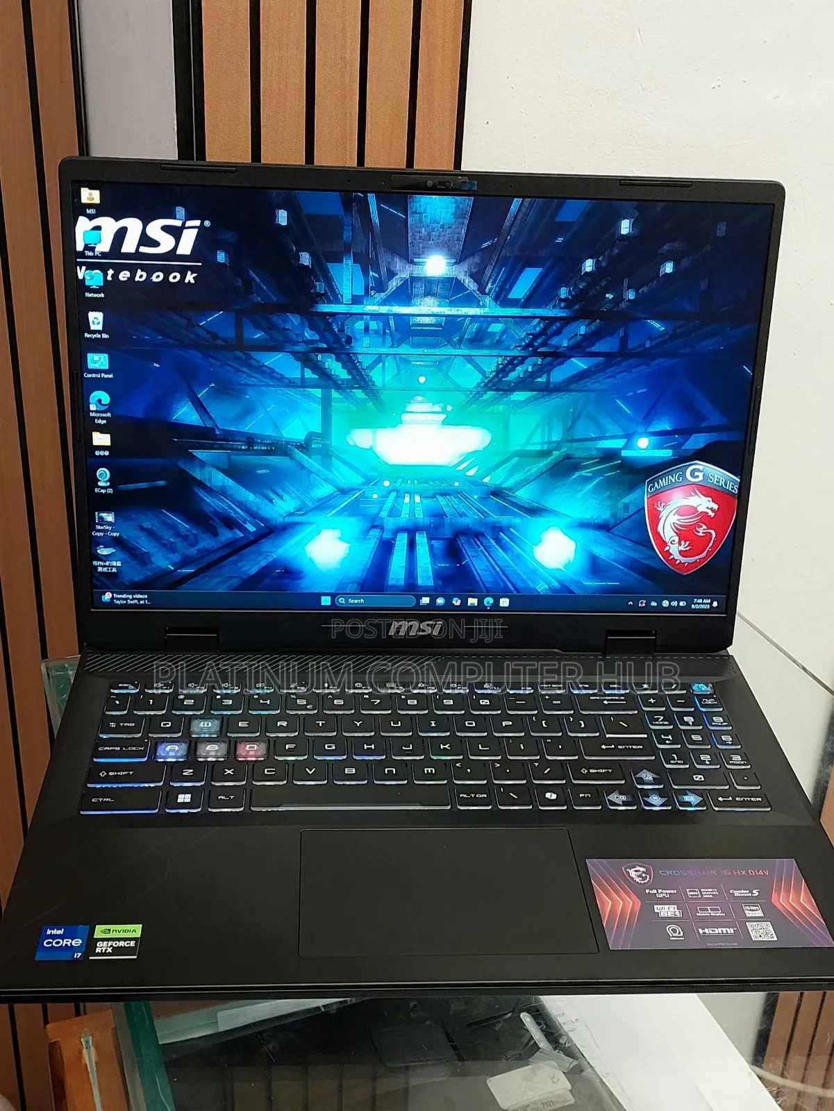 New Laptop MSI Crosshair 17 B12U 16GB Intel Core I7 SSD 1T