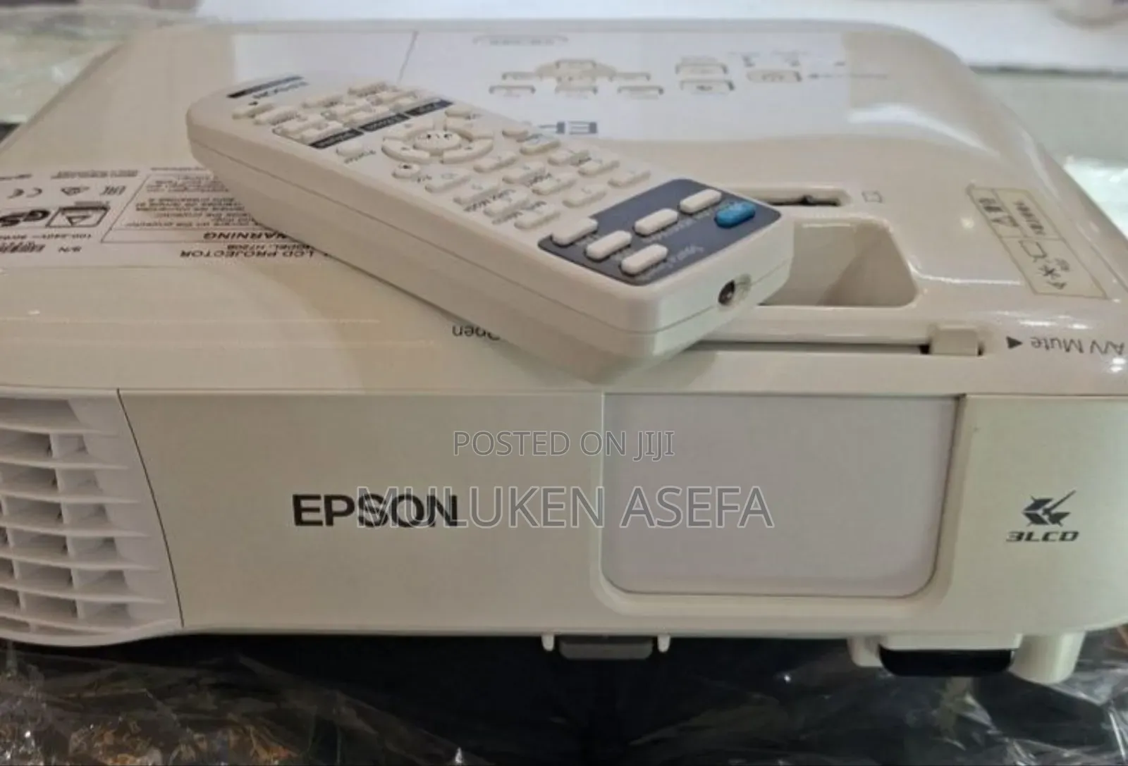 Brand New Epson Projector
With Bag
Model Name: Cb -X49