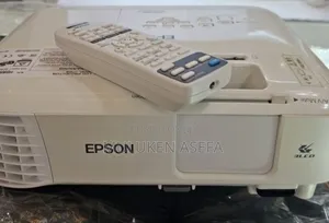 Brand New Epson Projector
With Bag
Model Name: Cb -X49