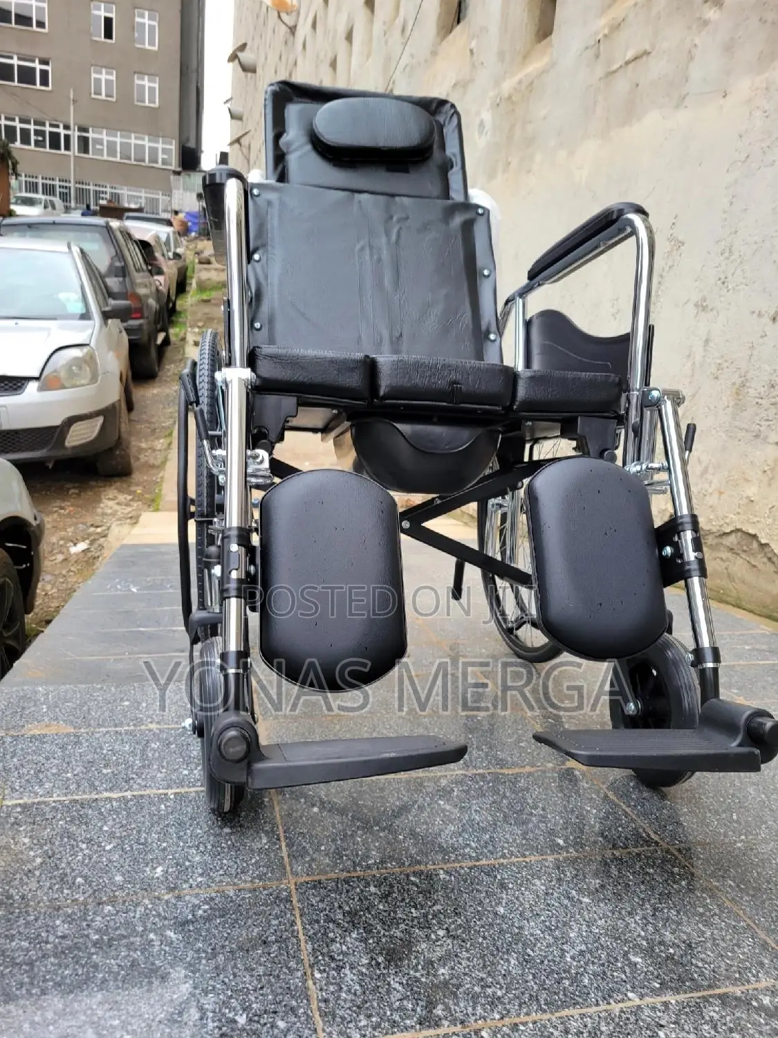 Toilet Wheelchair双₱Wheelchair⩩田require Assistance With Toileting