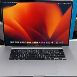 New Laptop Apple MacBook Pro 2019 16GB Intel Core I7 SSD 512GB