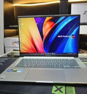 New Laptop Asus Zenbook 14 UX434 16GB Intel Core I7 SSHD (Hybrid) 512GB