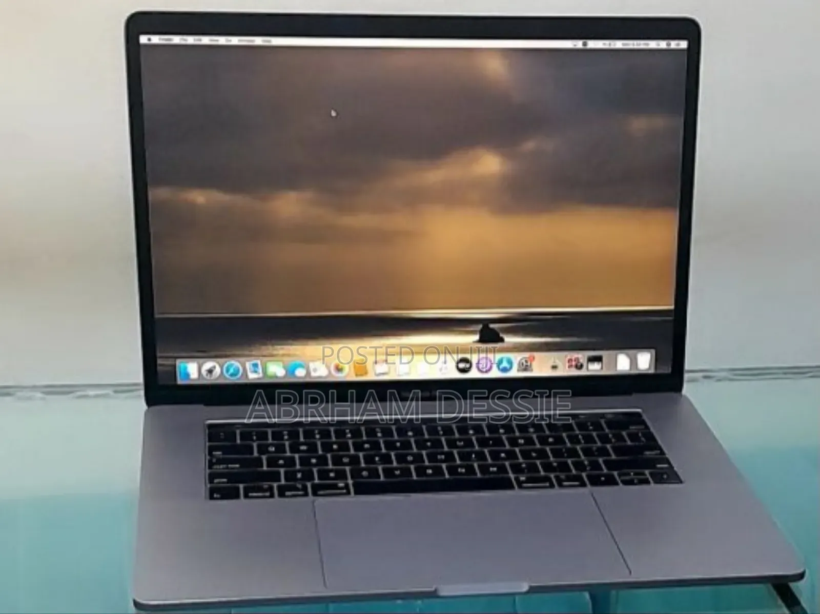 New Laptop Apple MacBook Pro 2019 32GB Intel Core I9 SSD 1T