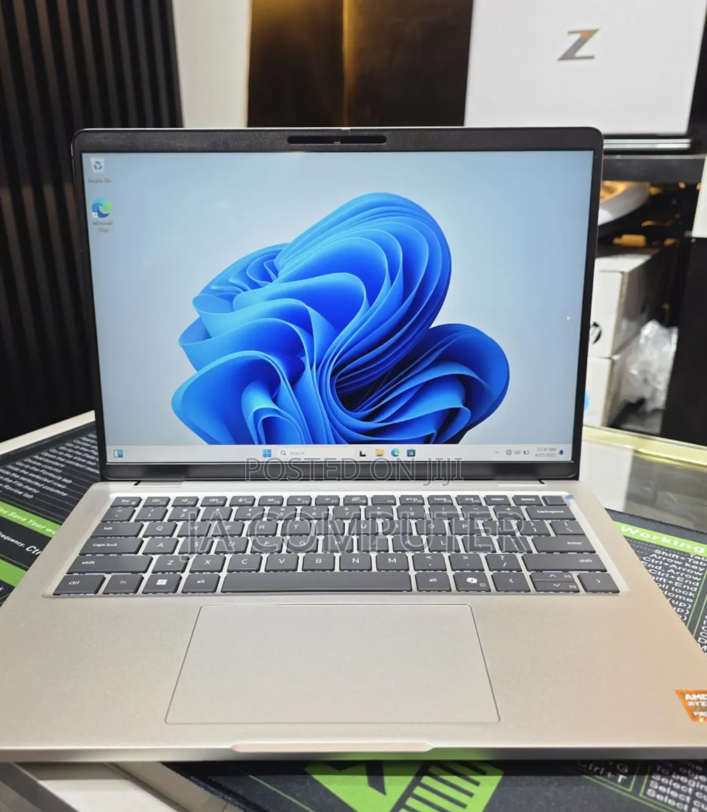 New Laptop Dell Pro 14 32GB AMD Ryzen 7 SSD 512GB