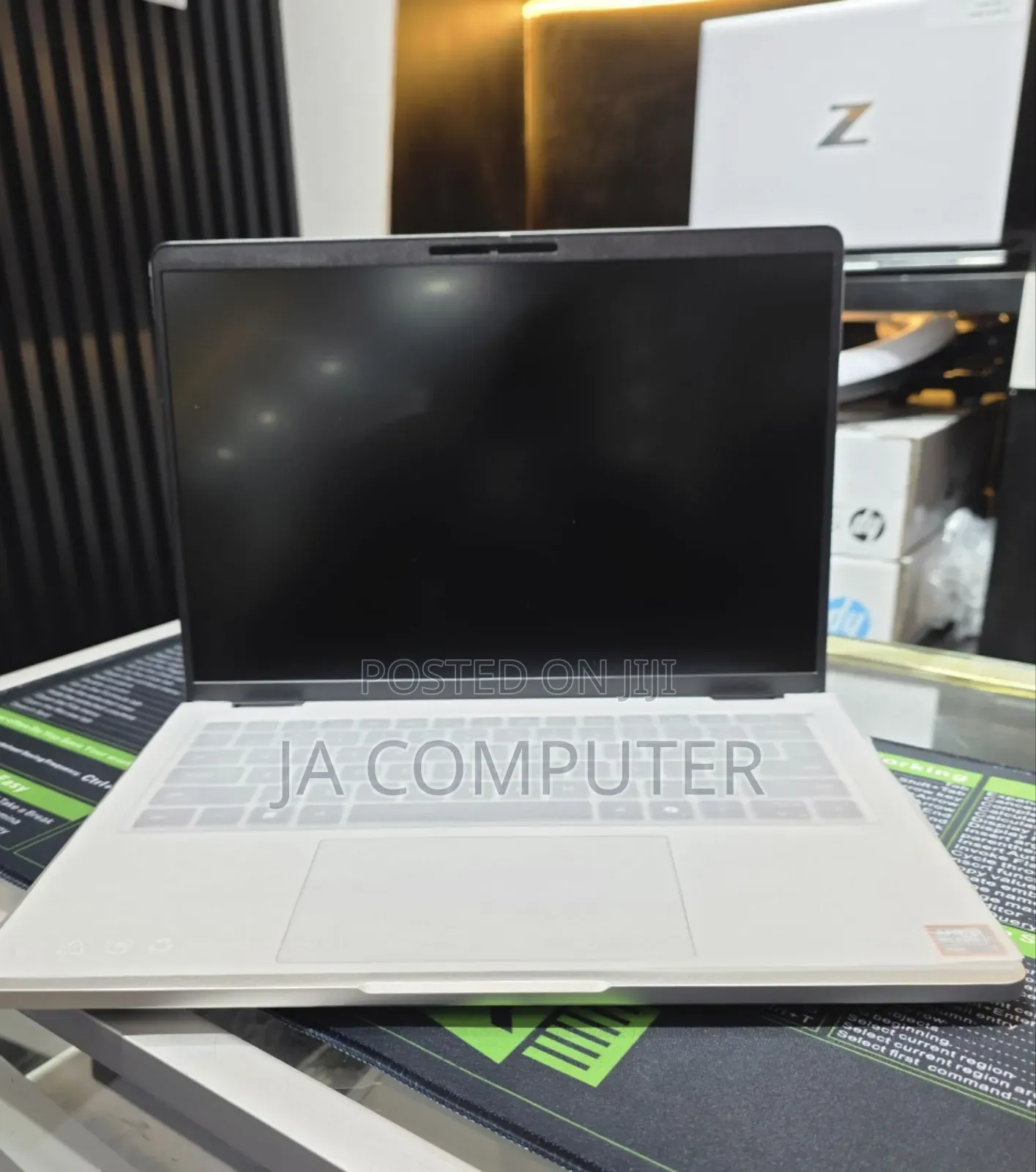 New Laptop Dell Pro 14 32GB AMD Ryzen 7 SSD 512GB