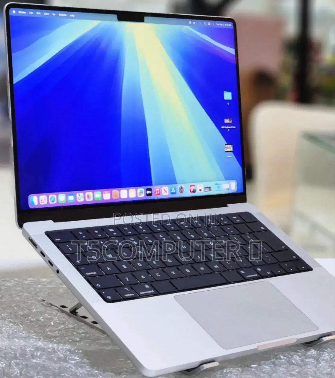 New Laptop Apple MacBook Pro M1 16GB Apple M1 Pro SSD 512GB