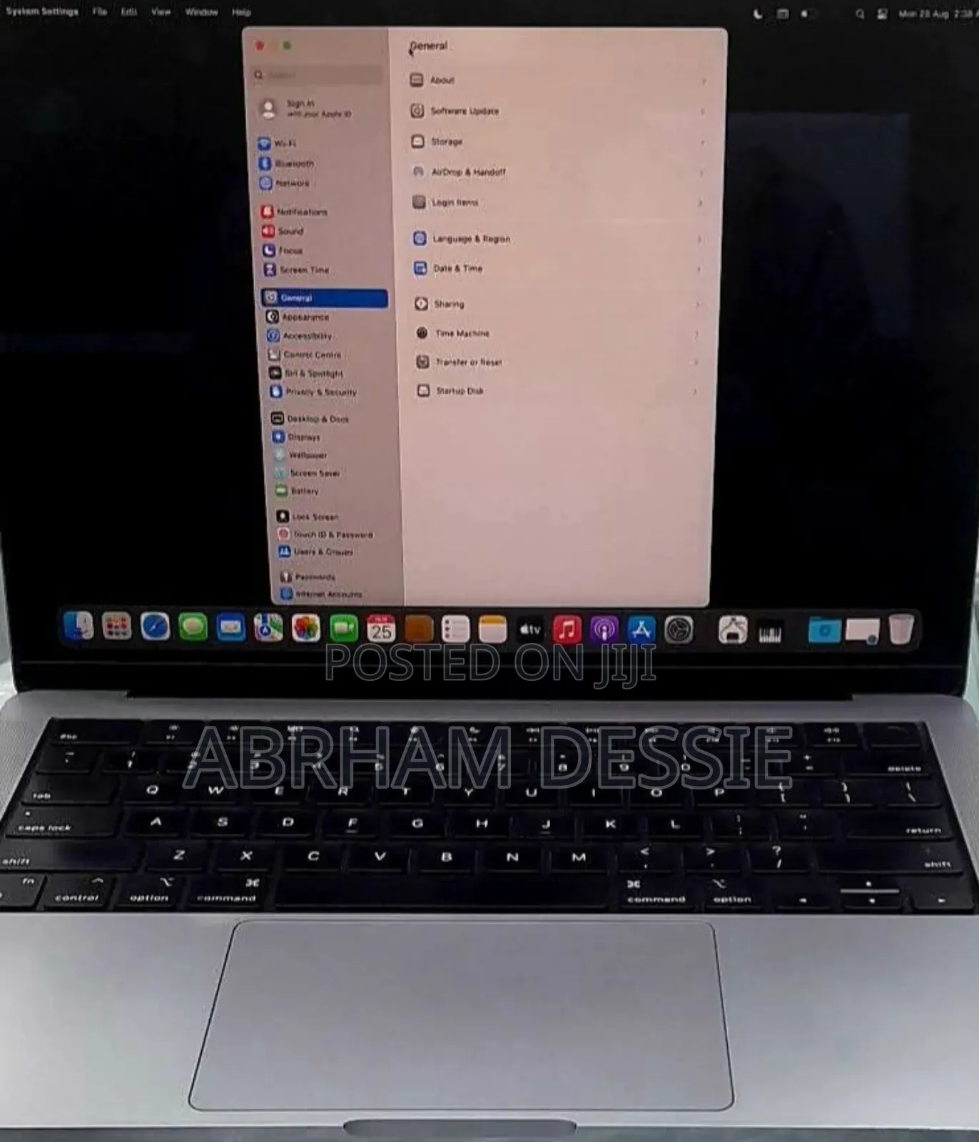 New Laptop Apple MacBook Pro 2021 M1 32GB Apple M1 Pro SSD 512GB