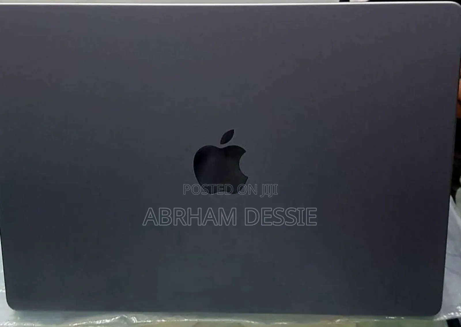 New Laptop Apple MacBook Pro 2021 M1 32GB Apple M1 Pro SSD 512GB