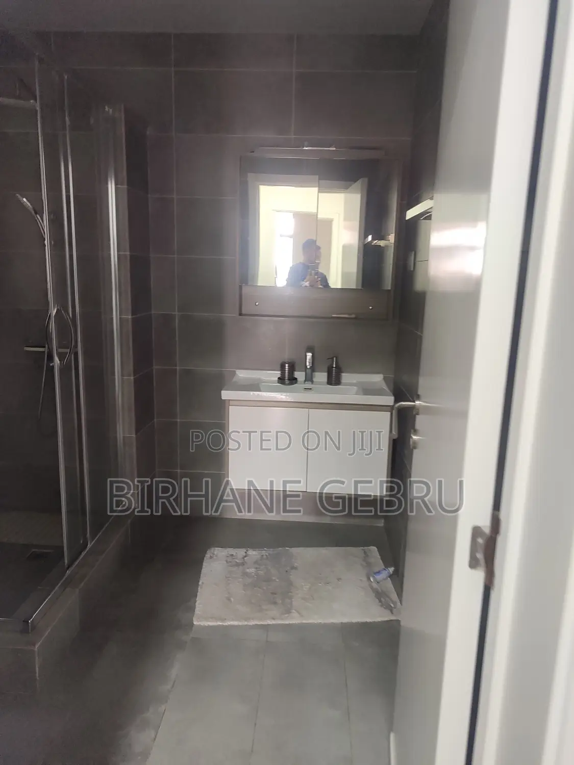 3 Bedroom Luxury Apartiment Fernished Guest House for Rent