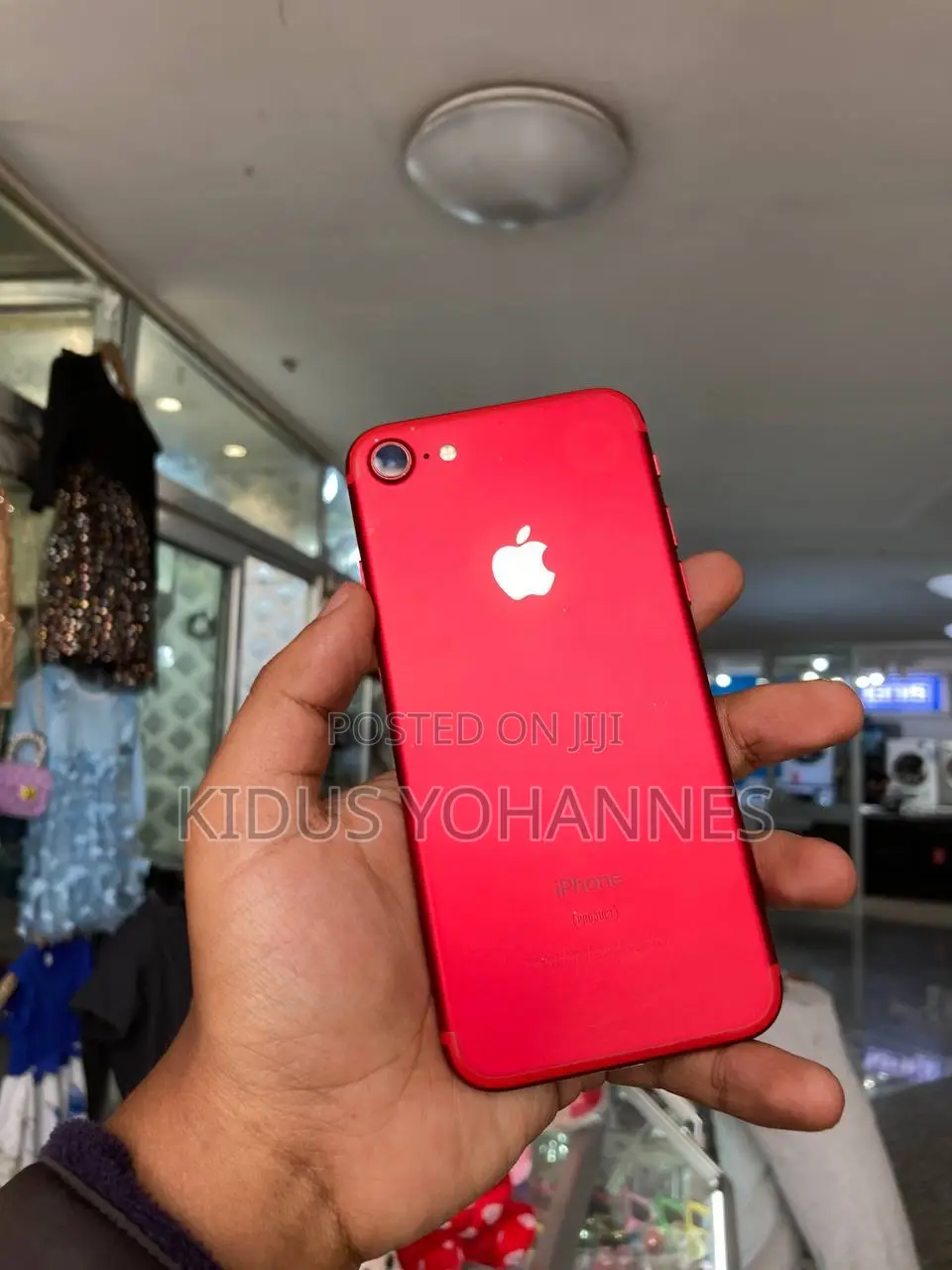 Apple iPhone 7 32 GB Red