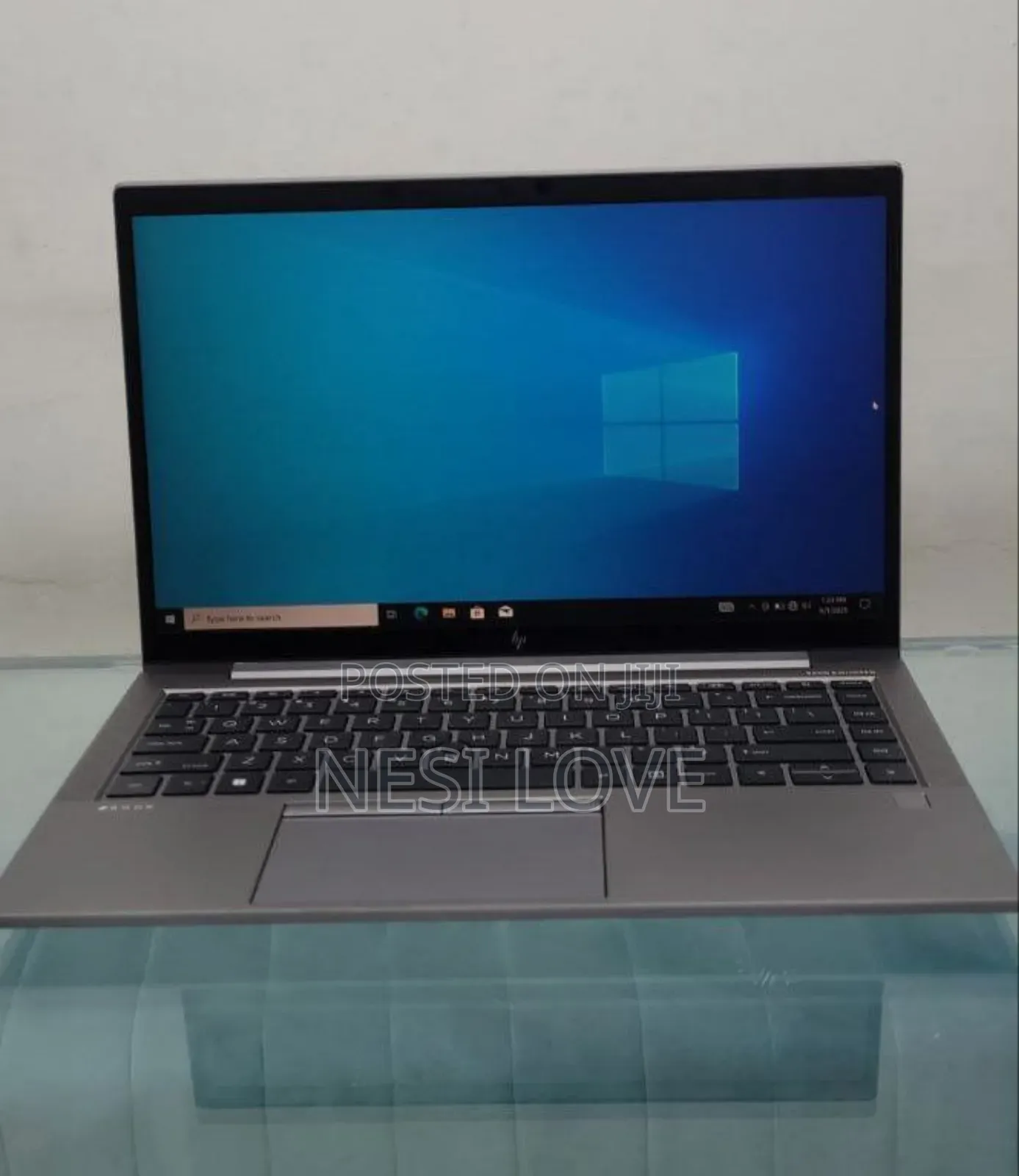 New Laptop HP ZBook Firefly G8 16GB Intel Core I7 SSD 512GB